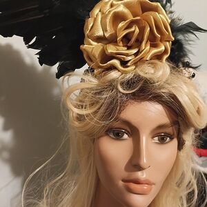 Elegant Gold Floral Headpiece